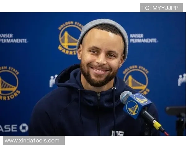 库里传奇时刻！成为勇士史上最年轻突破三分纪录的球员