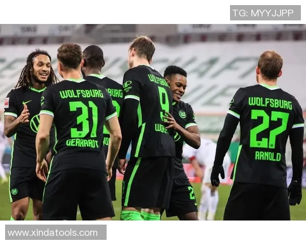 沃尔夫斯堡，德甲奇迹！豪取胜利，争夺冠军仅一步之遥